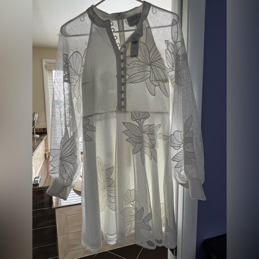 Brand New Beautiful White Dress.. sad to let this one go.